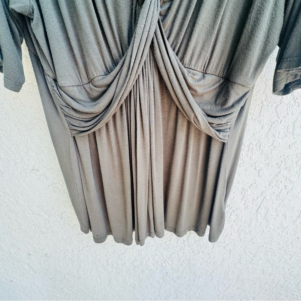 Army Green Bloomchic 3X drapey blouse v neck short sleeve office business casual - Picture 5 of 9